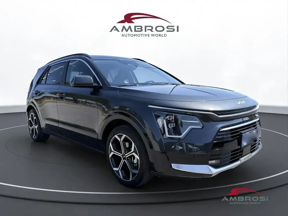 Usata Kia Niro 137 CV (100 kW) 2023 Grigio SUV