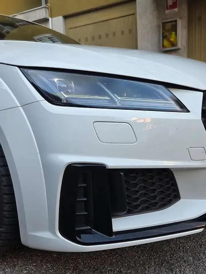 Usata Audi TT Ambiente 245 CV (180 kW) 2022 Bianco Coupé