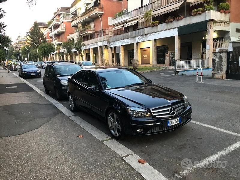 Usata Mercedes CLC180 143 CV (105 kW) 2011 Nero Utilitaria