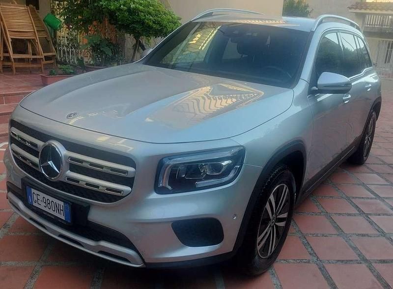 Usata 2021 Mercedes GLB180 Business SUV | 36.000 € (Molto cara) - Immagine 1/4