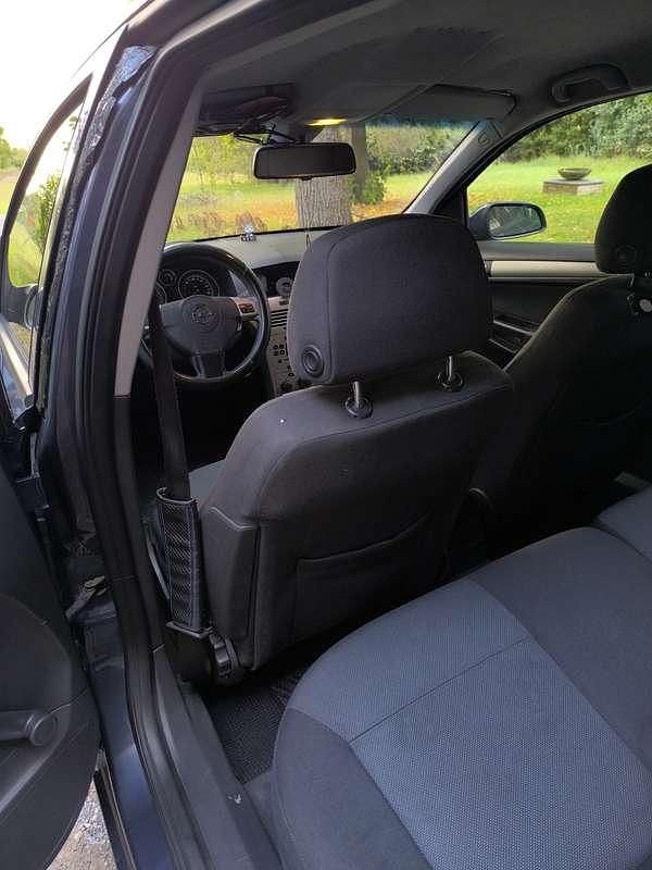 Usata Opel Astra Edition 101 CV (74 kW) 2006 Station wagon