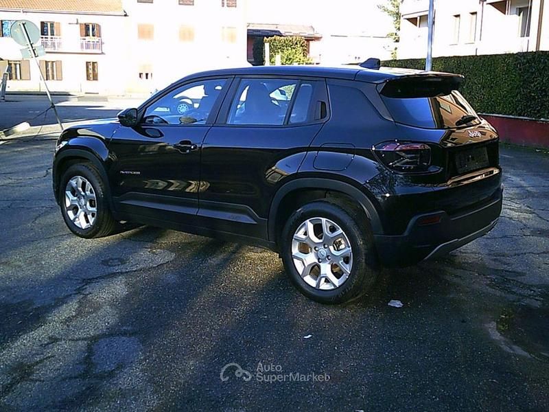 Usata Jeep Avenger Altitude 101 CV (74 kW) 2024 Nero SUV