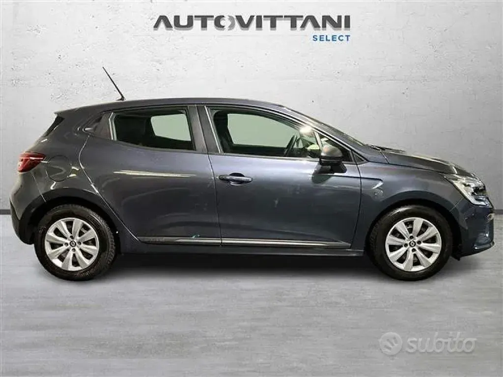 Usata Renault Clio V Life 91 CV (66 kW) 2022 Gray Berlina