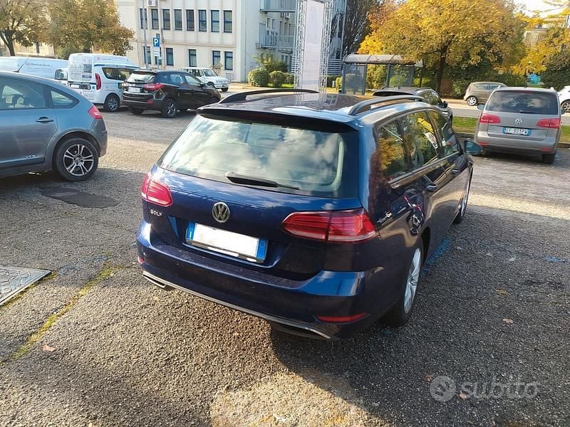 Usata VW Golf VII Trendline 116 CV (85 kW) 2018 Blu Station wagon