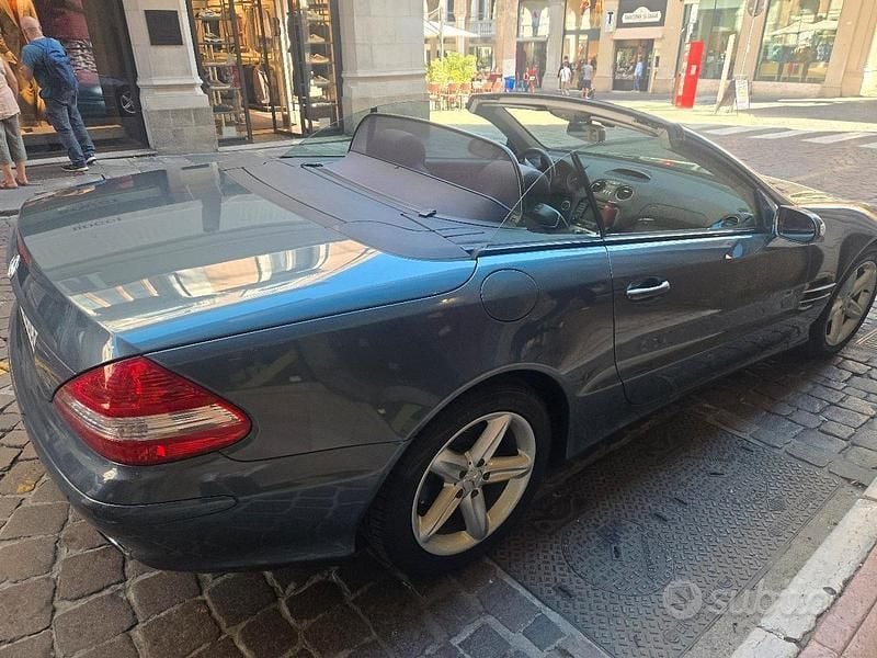 Usata Mercedes SL350 2007 Grigio Cabrio
