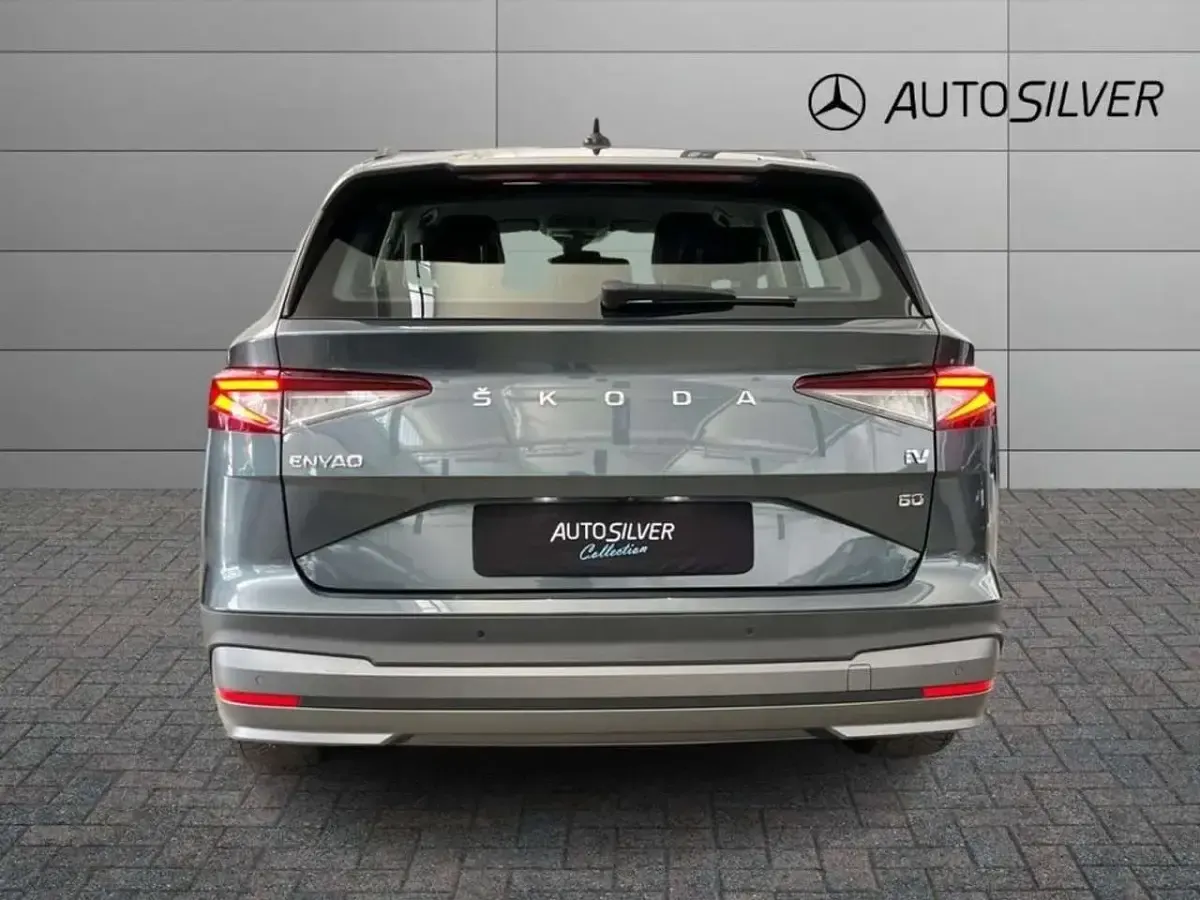 Usata Skoda Enyaq iV 69 kW (95 CV) 2021 Grigio scuro SUV