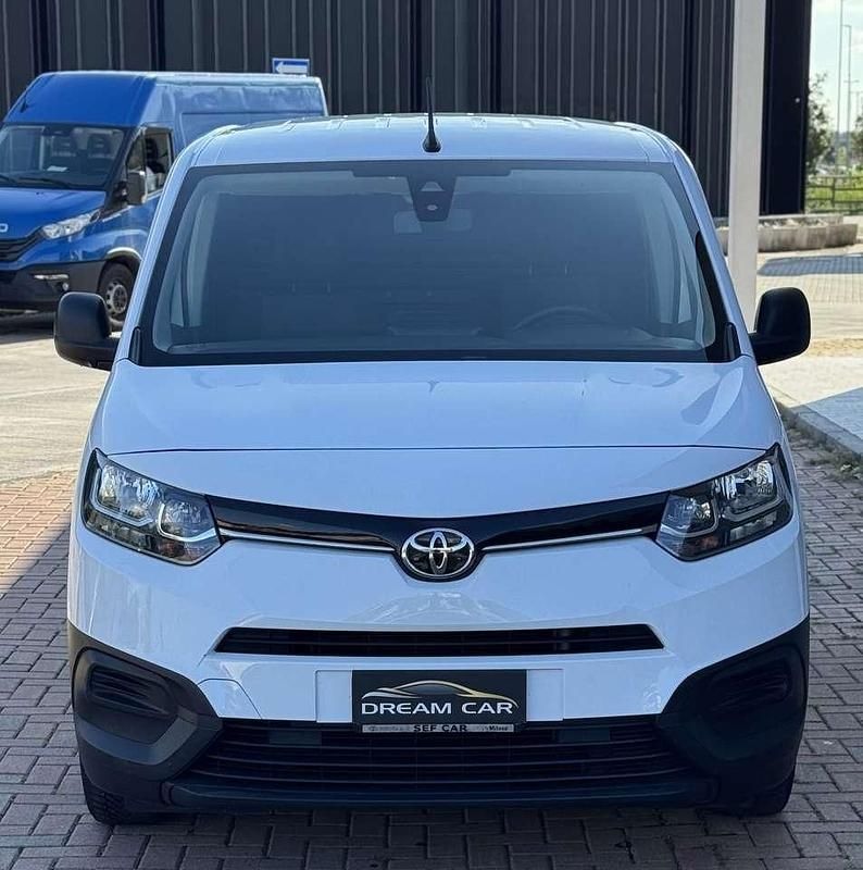 Usata Toyota Proace City City 110 CV (80 kW) 2020 Bianco Monovolume