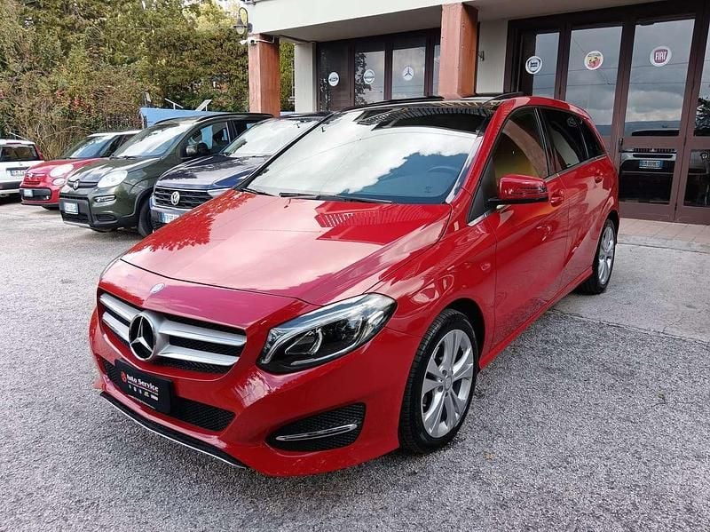 Rosso Usata 2014 Mercedes B200 Premium Plus Monovolume | 11.800 € (Super prezzo) - Immagine 1/4
