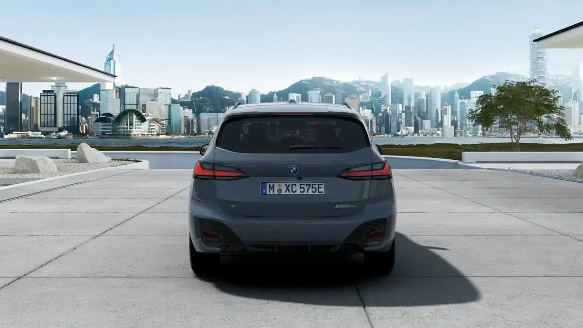 Nuova BMW 225 Active Tourer Comfort Edition 245 CV (180 kW) 2026 Grigio Monovolume