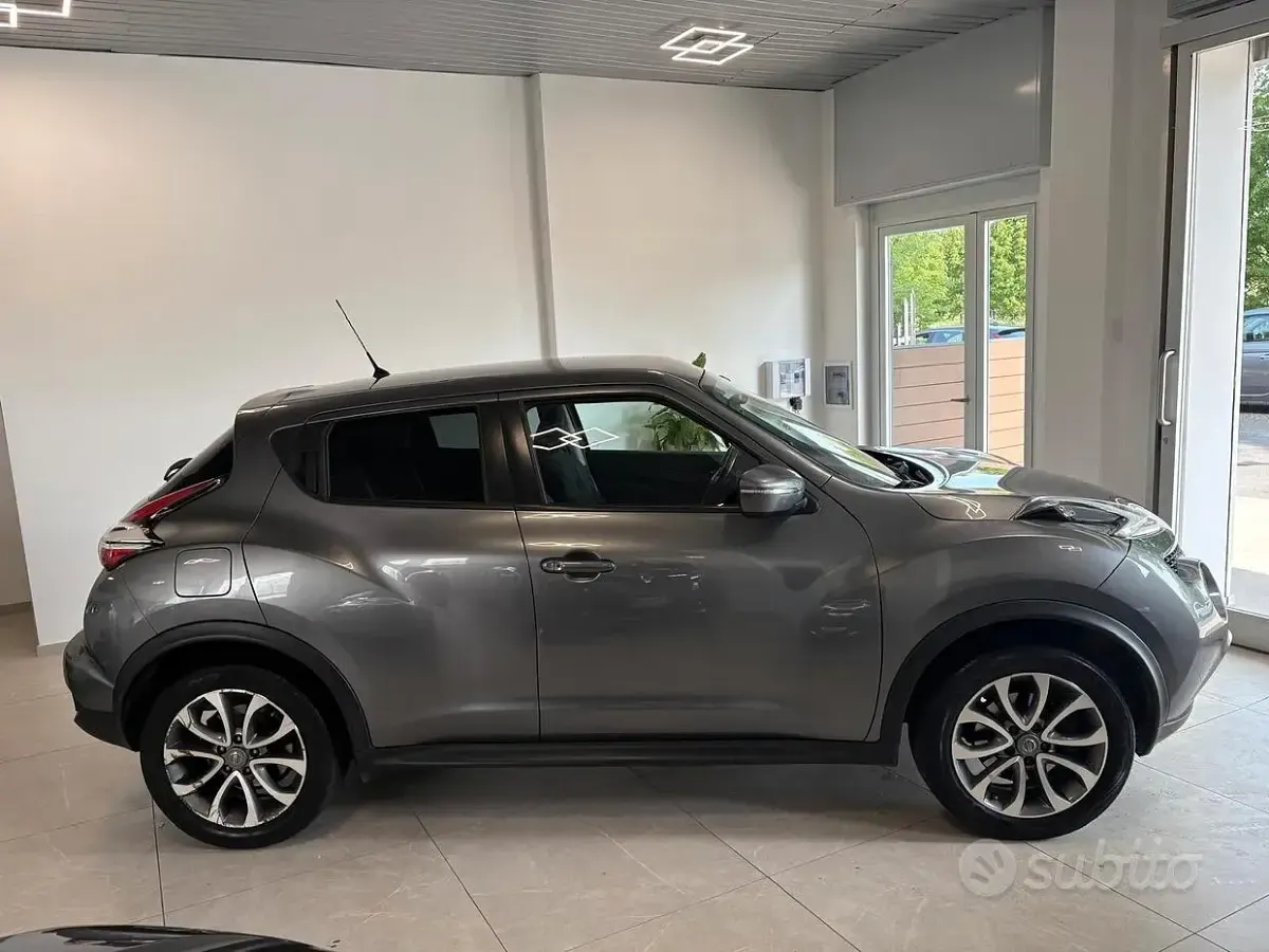 Usata Nissan Juke Tekna 190 CV (139 kW) 2017 Grigio SUV