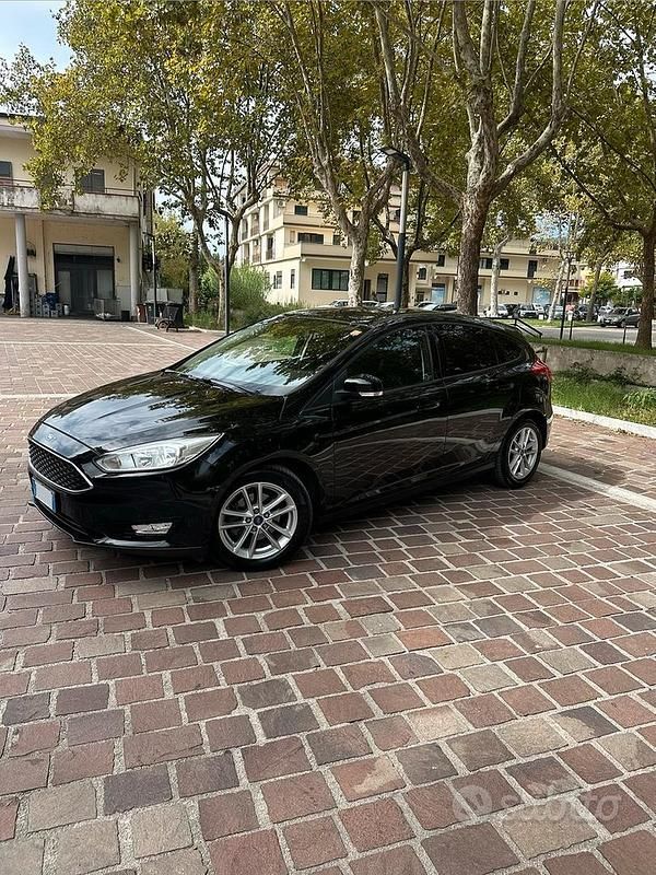 Usata Ford Focus 120 CV (88 kW) 2016 Nero Berlina