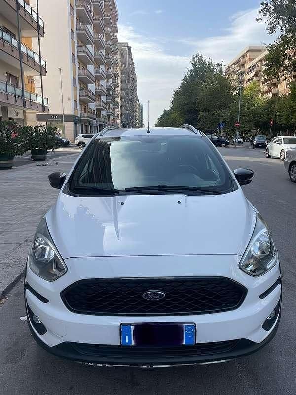 Usata Ford Ka Plus Active 86 CV (63 kW) 2019 Bianco Utilitaria