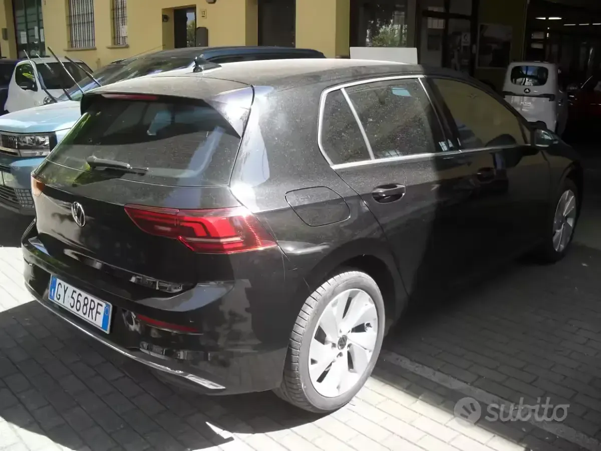 Usata VW Golf VIII Style 150 CV (110 kW) 2025 Nero Berlina