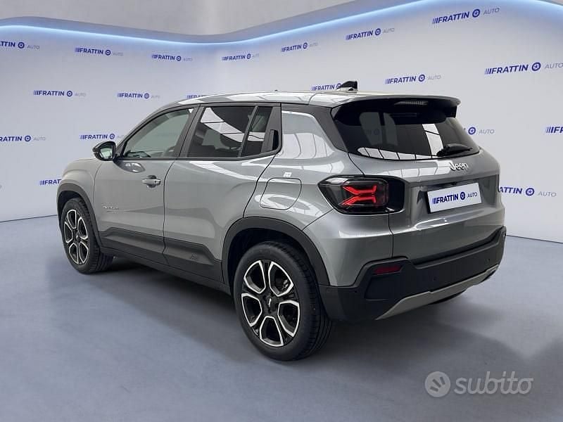 Usata Jeep Avenger Summit 101 CV (74 kW) 2025 Grigio scuro SUV