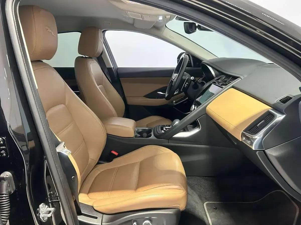 Usata Jaguar E-Pace SE 163 CV (119 kW) 2022 Nero SUV