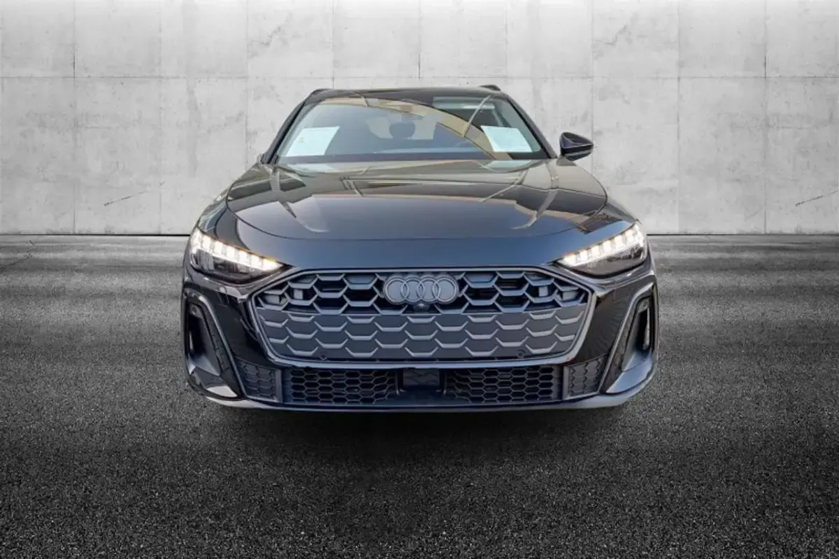 Usata Audi A5 S-Line 150 CV (110 kW) 2025 Nero metallizzato Station wagon