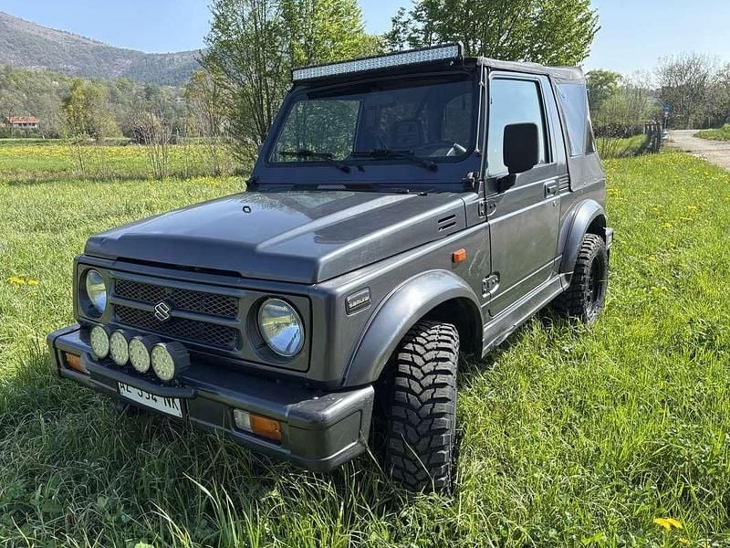 Usata Suzuki Samurai 69 CV (50 kW) 1996 Grigio SUV