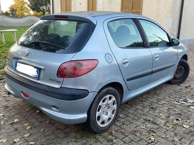 Usata Peugeot 206 68 CV (50 kW) 2004 Blu/azzurro Berlina