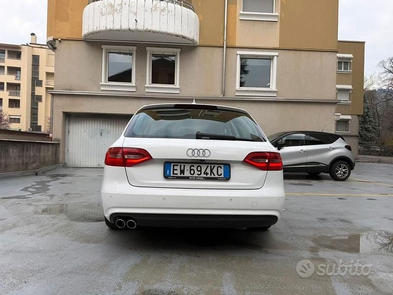 Usata Audi A4 120 CV (88 kW) 2014 Bianco Station wagon