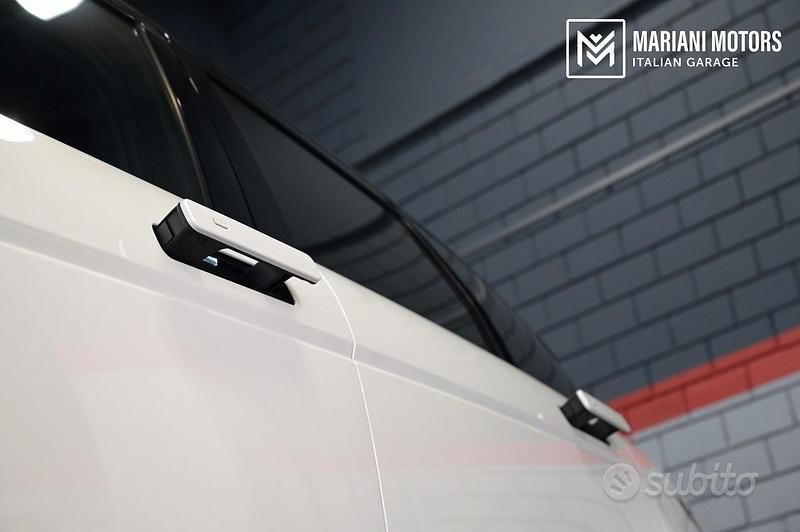 Usata Land Rover Range Rover evoque 204 CV (150 kW) 2023 Bianco SUV