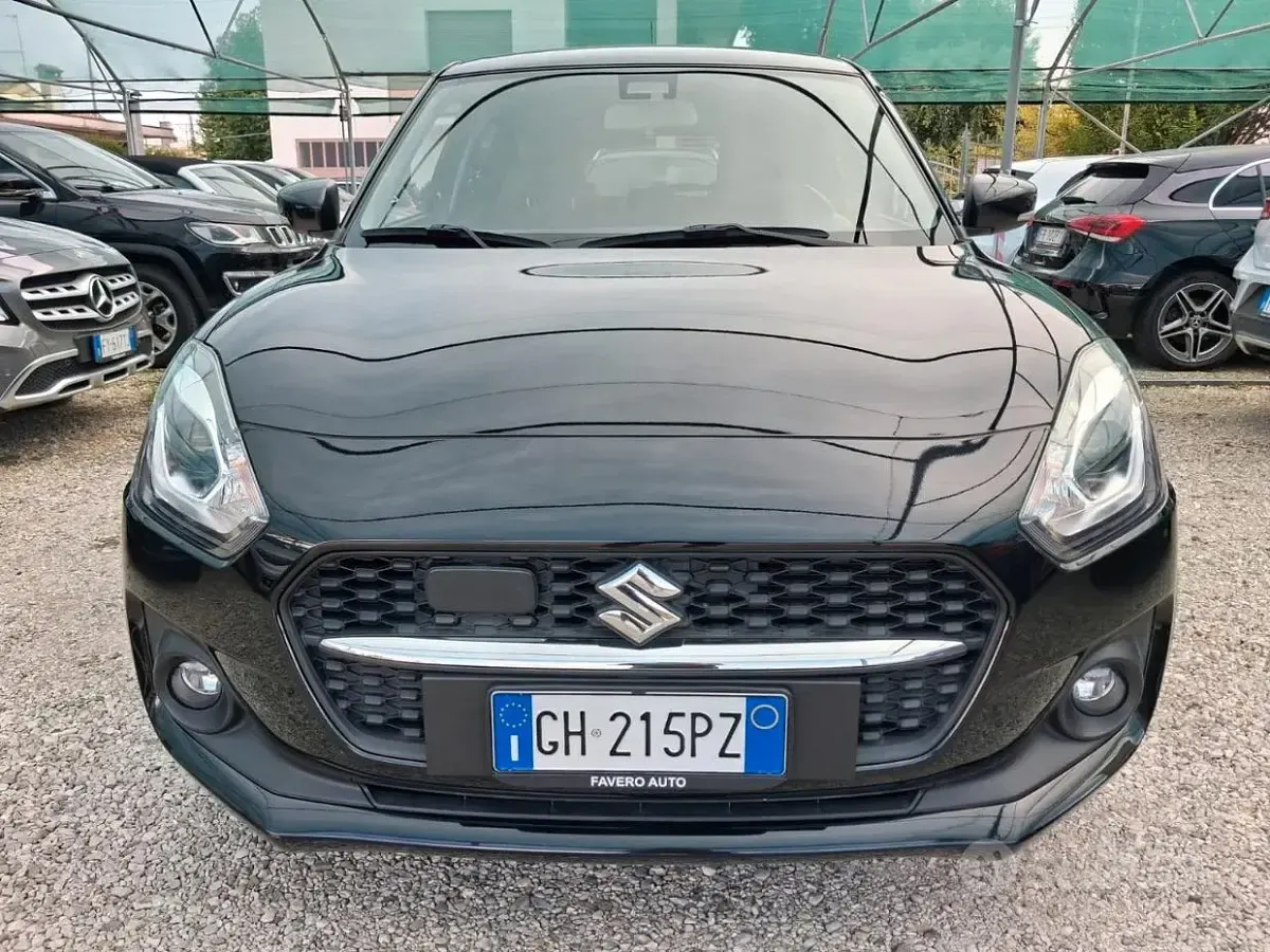 Usata Suzuki Swift 83 CV (61 kW) 2022 Nero Utilitaria