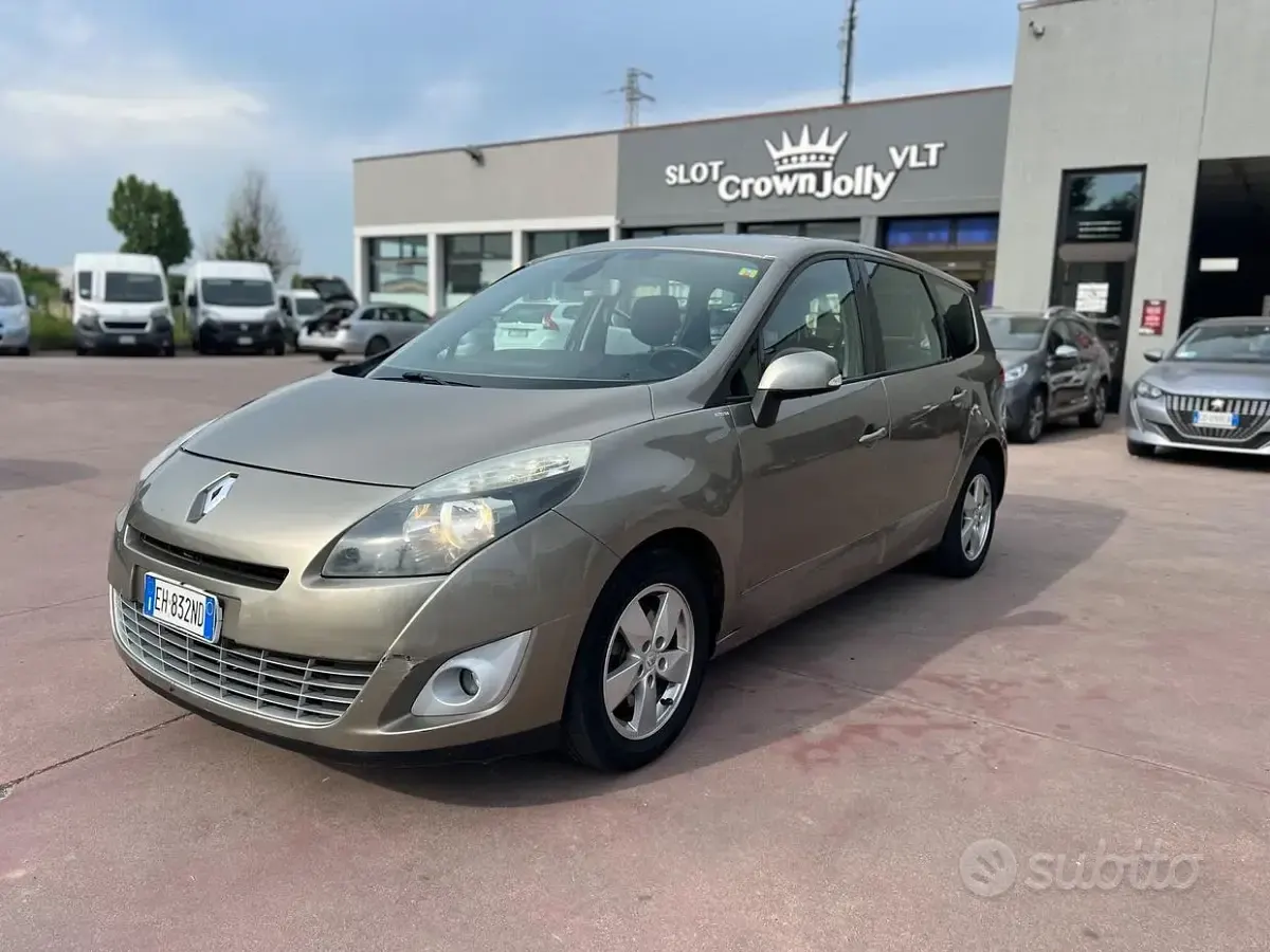 Usata Renault Scenic E-Tech Luxe 110 CV (80 kW) 2011 Giallo Monovolume