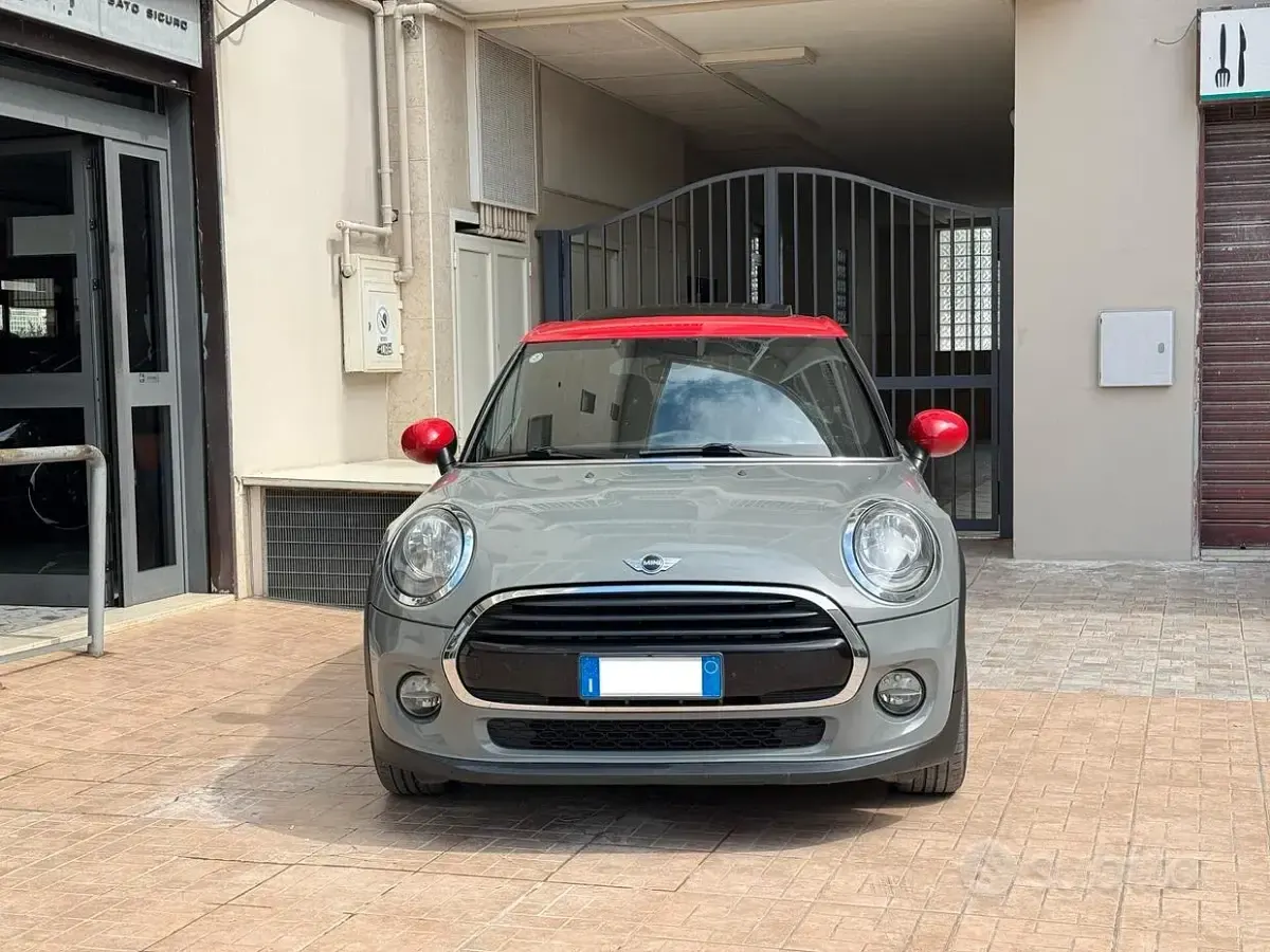 Usata Mini Cooper D 116 CV (85 kW) 2015 Grigio Utilitaria