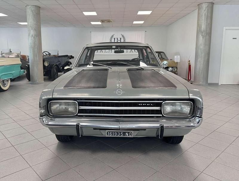 Usata Opel Rekord 98 CV (72 kW) 1968 Grigio Berlina