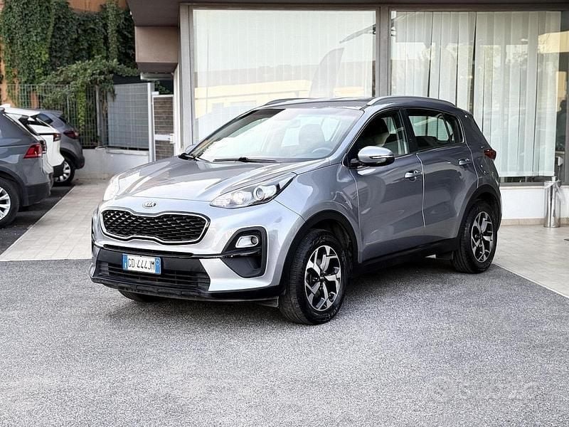Usata Kia Sportage 132 CV (97 kW) 2021 Argento SUV