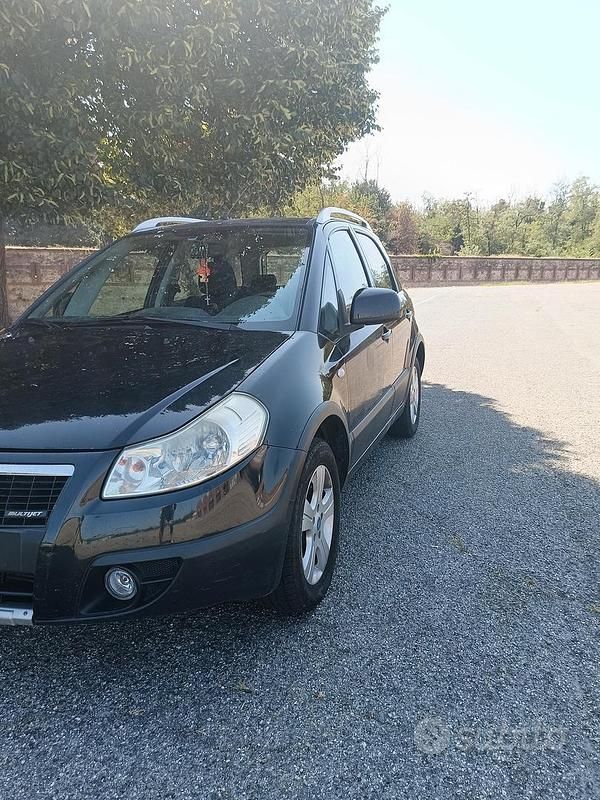 Usata Fiat Sedici 120 CV (88 kW) 2008 Nero SUV