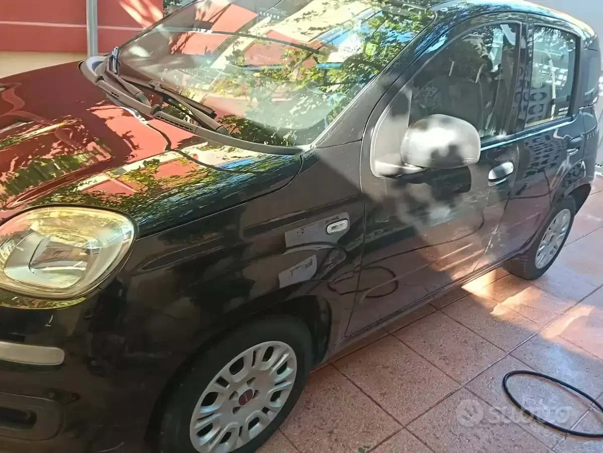 Usata Fiat Panda Lounge 69 CV (50 kW) 2019 Nero Utilitaria