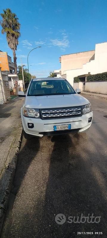 Usata Land Rover Freelander 2 190 CV (139 kW) 2012 Bianco SUV
