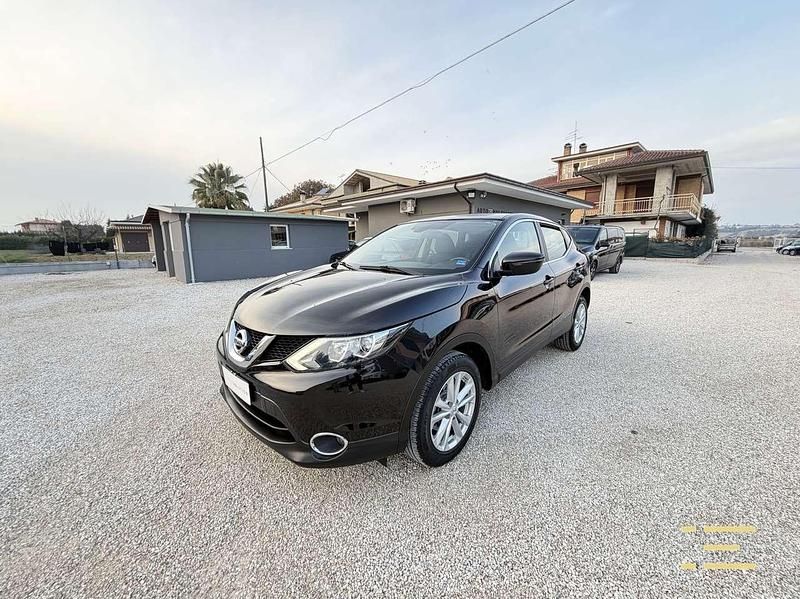 Usata Nissan Qashqai 110 CV (80 kW) 2015 Nero SUV