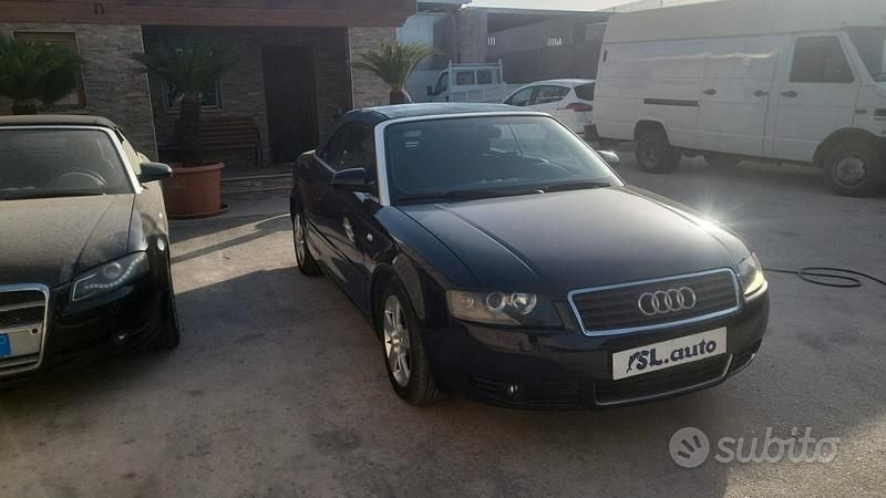 Usata Audi A4 Cabriolet 170 CV (125 kW) 2003 Blu Cabrio