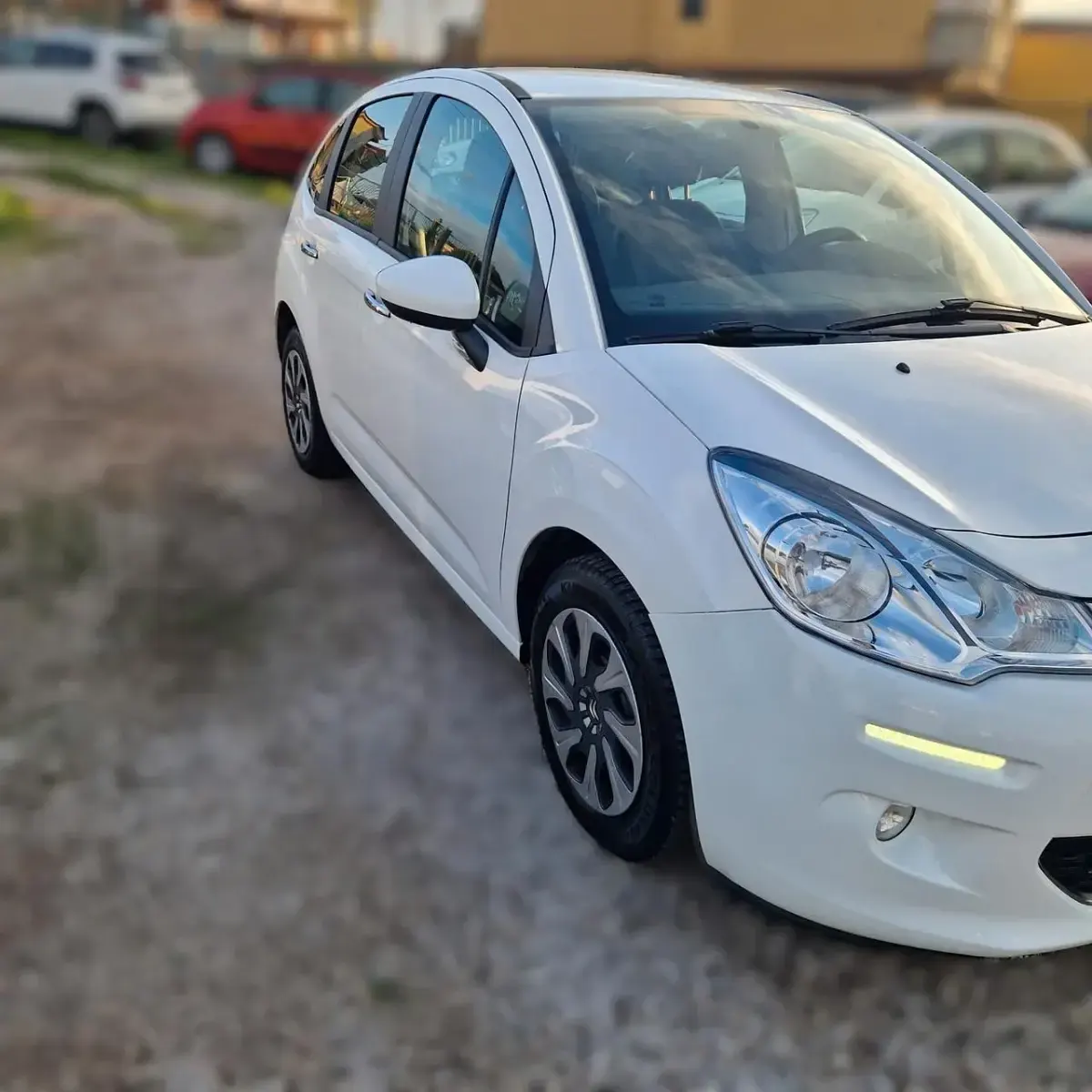 Begagnad Citroën C3 Exclusive 68 HK (50 kW) 2014 Vit Sedan