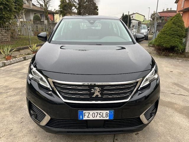 Usata Peugeot 5008 Business-Line 131 CV (96 kW) 2019 Nero SUV