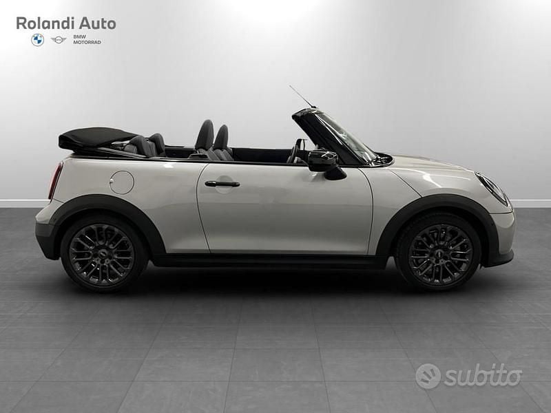 Usata Mini Cooper Cabriolet Classic 163 CV (119 kW) 2025 Argento Cabrio