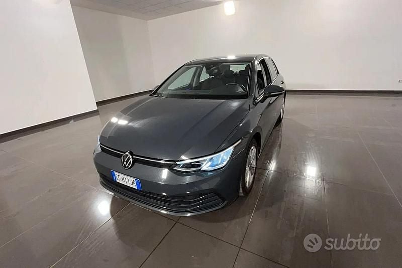Usata VW Golf VII Life 115 CV (84 kW) 2021 Grigio Utilitaria