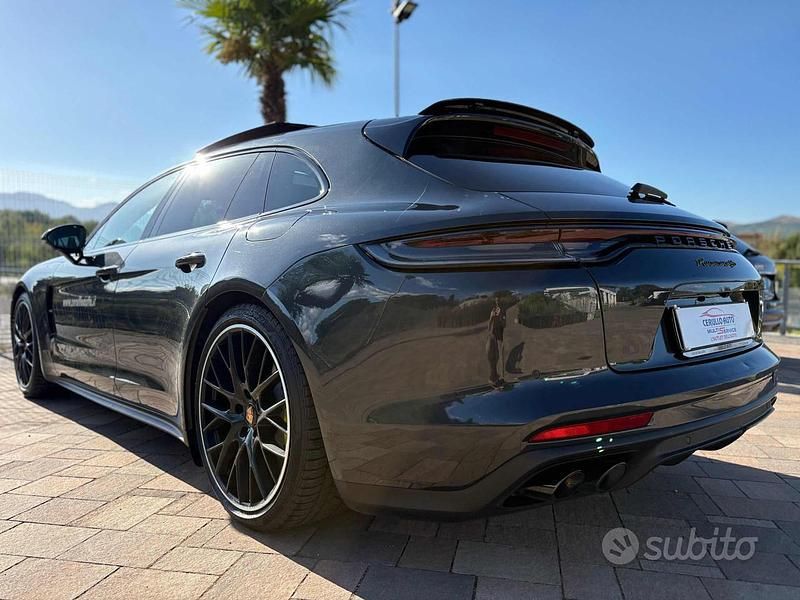 Usata Porsche Panamera Sport Turismo 560 CV (411 kW) 2021 Grigio Station wagon