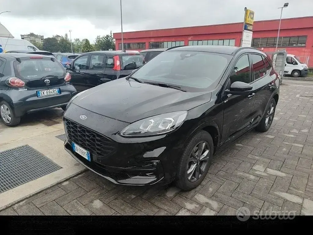 Usata Ford Kuga ST 120 CV (88 kW) 2023 Nero SUV
