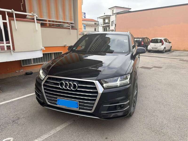 Usato 2017 Audi Q7 3.0 Diesel 272 CV (49.900 €)