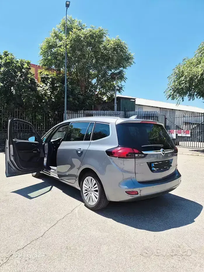 Usata Opel Zafira Tourer 134 CV (98 kW) 2017 Bluazzurro Monovolume