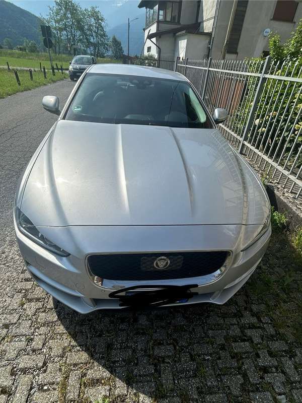 Usata 2017 Jaguar XE Portfolio Tre volumi | 18.000 € - Immagine 1/4