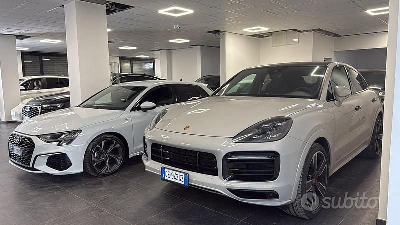 Usata Porsche Cayenne 460 CV (338 kW) 2021 SUV
