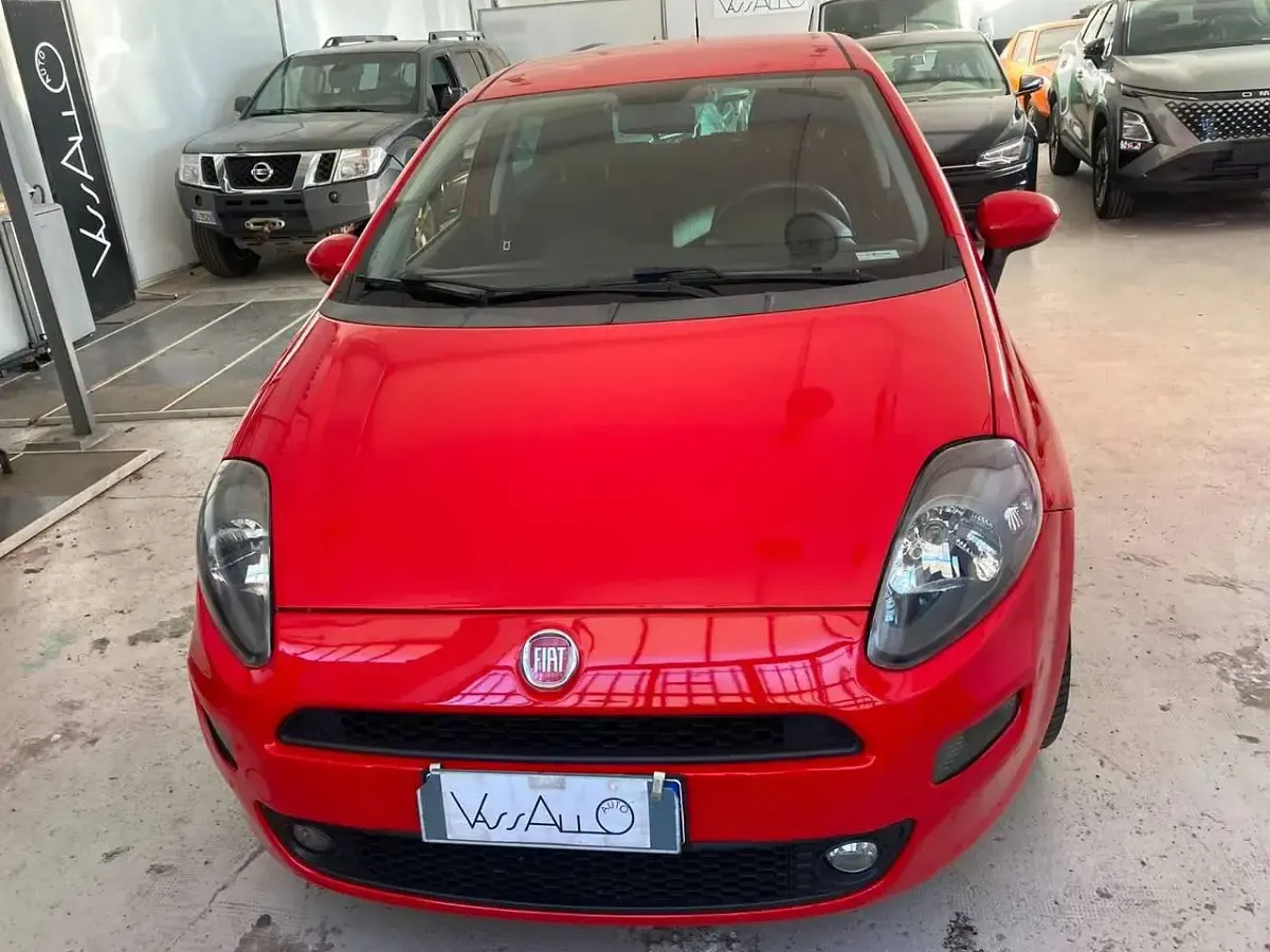 Usata Fiat Punto Street 69 CV (50 kW) 2018 Rosso Utilitaria