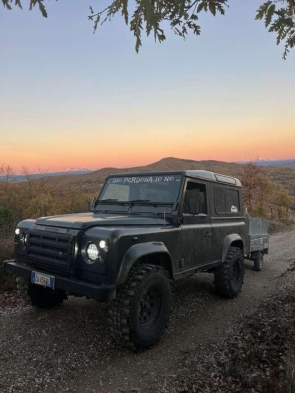 Usata 2006 Land Rover Defender Station wagon | 24.000 € (Ottimo prezzo) - Immagine 1/4