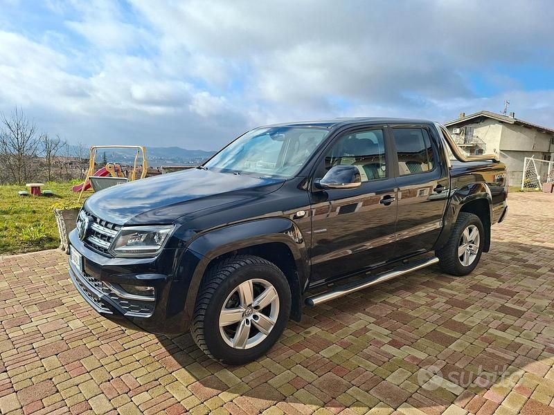 Usado VW Amarok 241 CV (177 kW) 2018 Negro Pickup/Camioneta