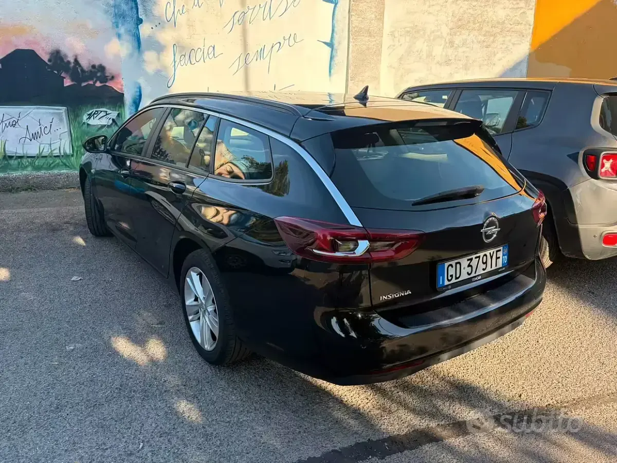Usata Opel Insignia Sport 122 CV (89 kW) 2020 Nero Berlina