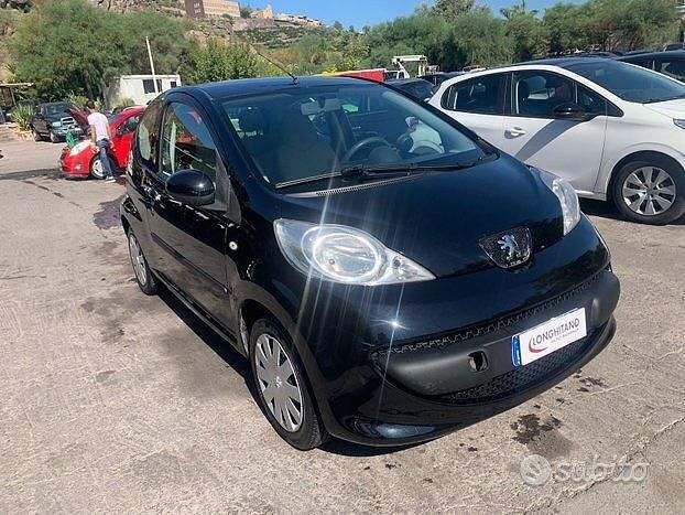 Usata Peugeot 107 Active 69 CV (50 kW) 2009 Nero Utilitaria