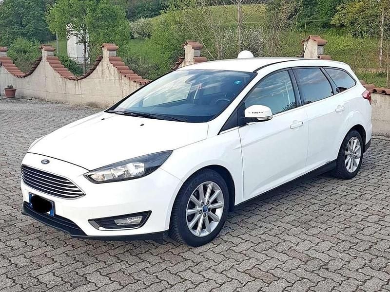 Usata Ford Focus Titanium S 95 CV (69 kW) 2015 Bianco Station wagon